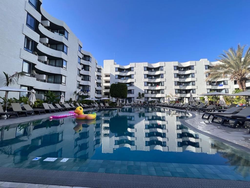 Luxury Apartment With Pool View Адехе Экстерьер фото